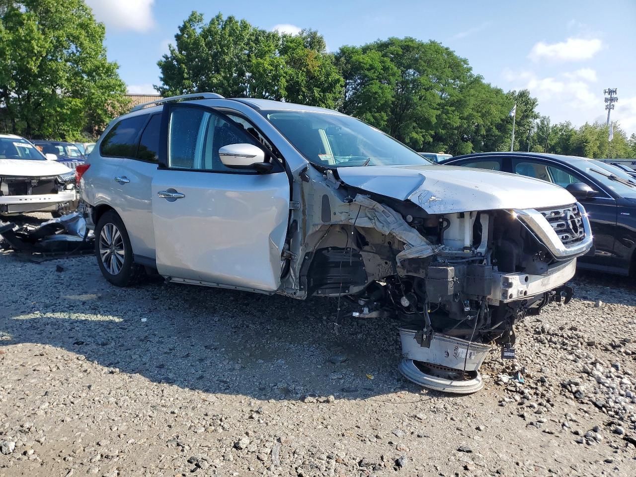 2018 Nissan Pathfinder S - Фото 4