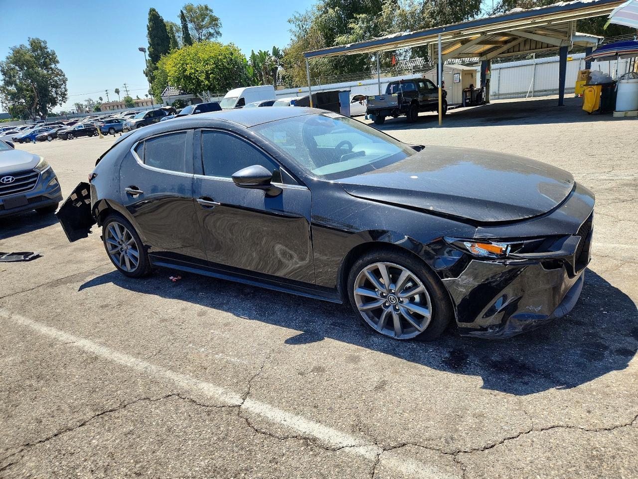 2023 Mazda 3 Select - Image 4