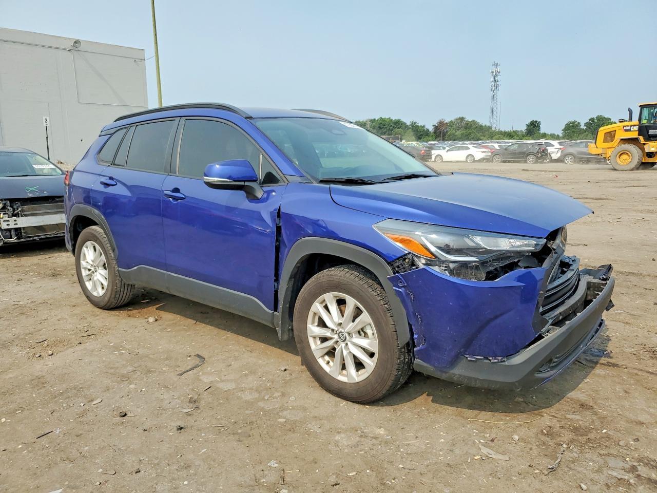 2023 Toyota Corolla Cross Le - Image 4
