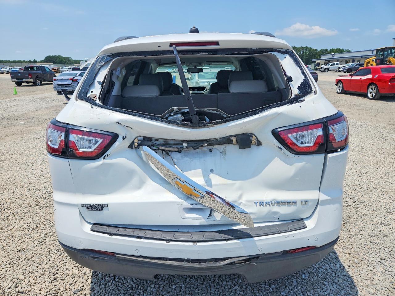 2016 Chevrolet Traverse Lt - Image 6