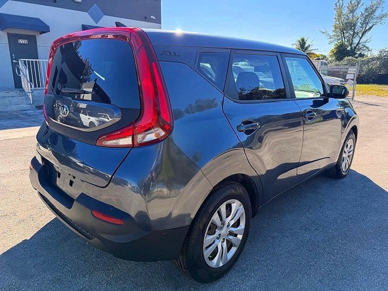2020 Kia Soul Lx - Фото 3