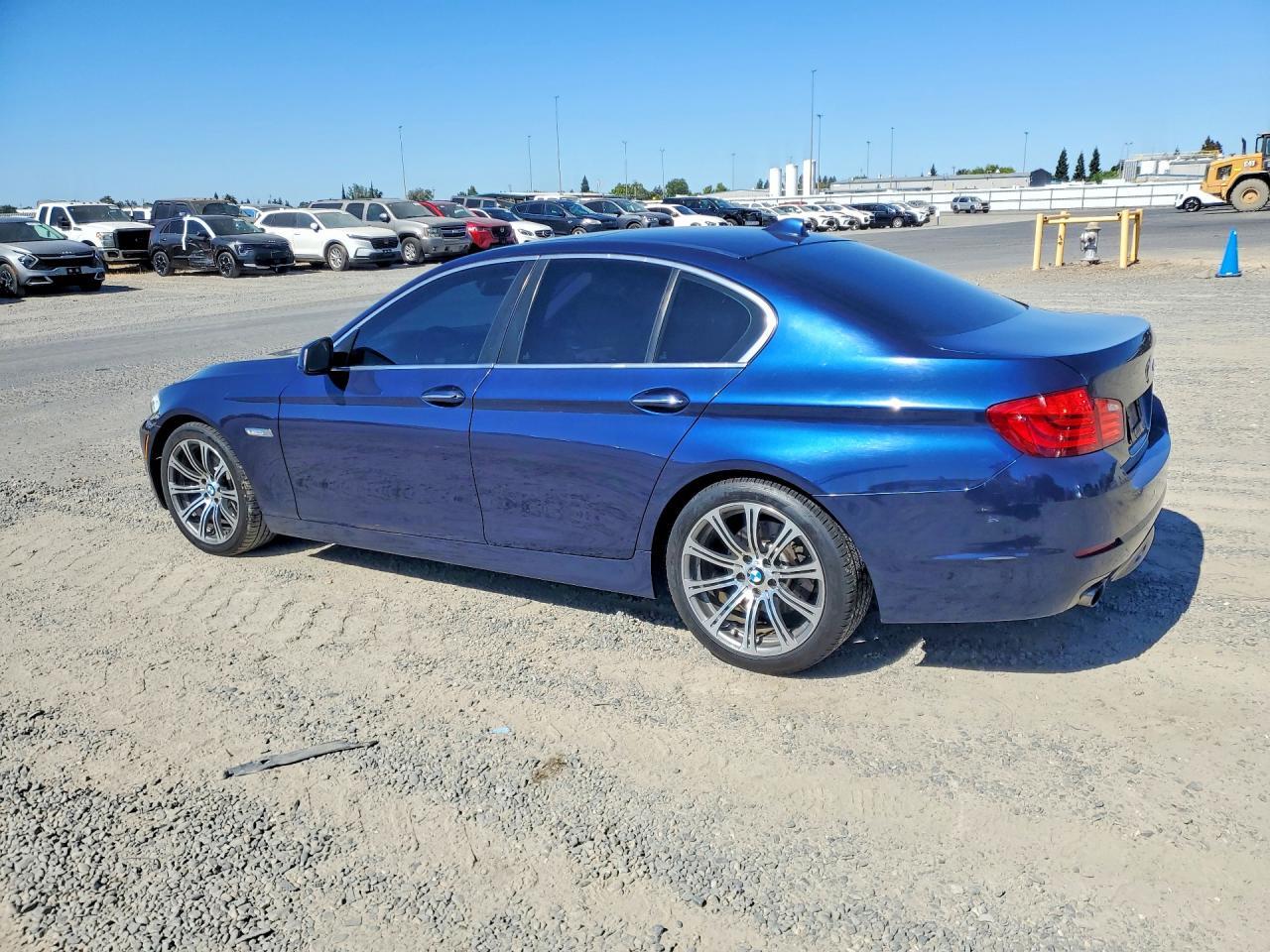 2011 BMW 535 I - Image 2