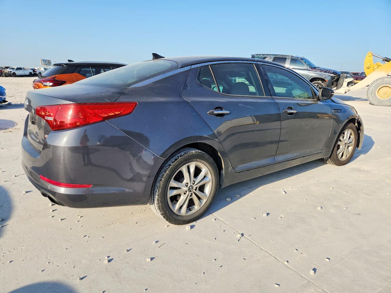 2011 Kia Optima - Фото 3