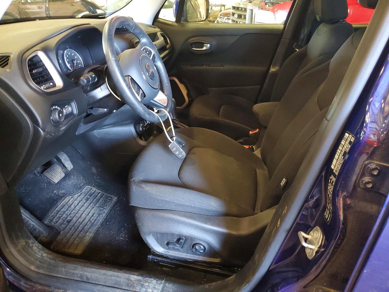 2016 Jeep Renegade Latitude - Image 7