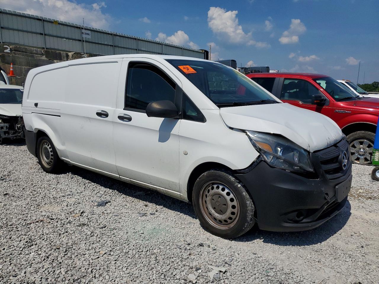 2020 Mercedes-Benz Metris Delivery Van - Фото 4