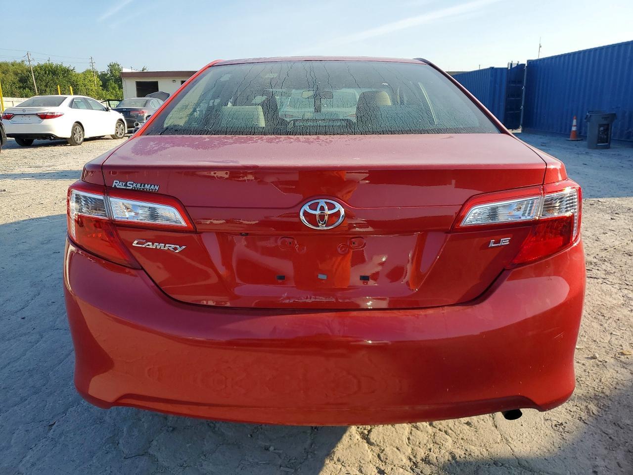 2014 Toyota Camry Le - Фото 6