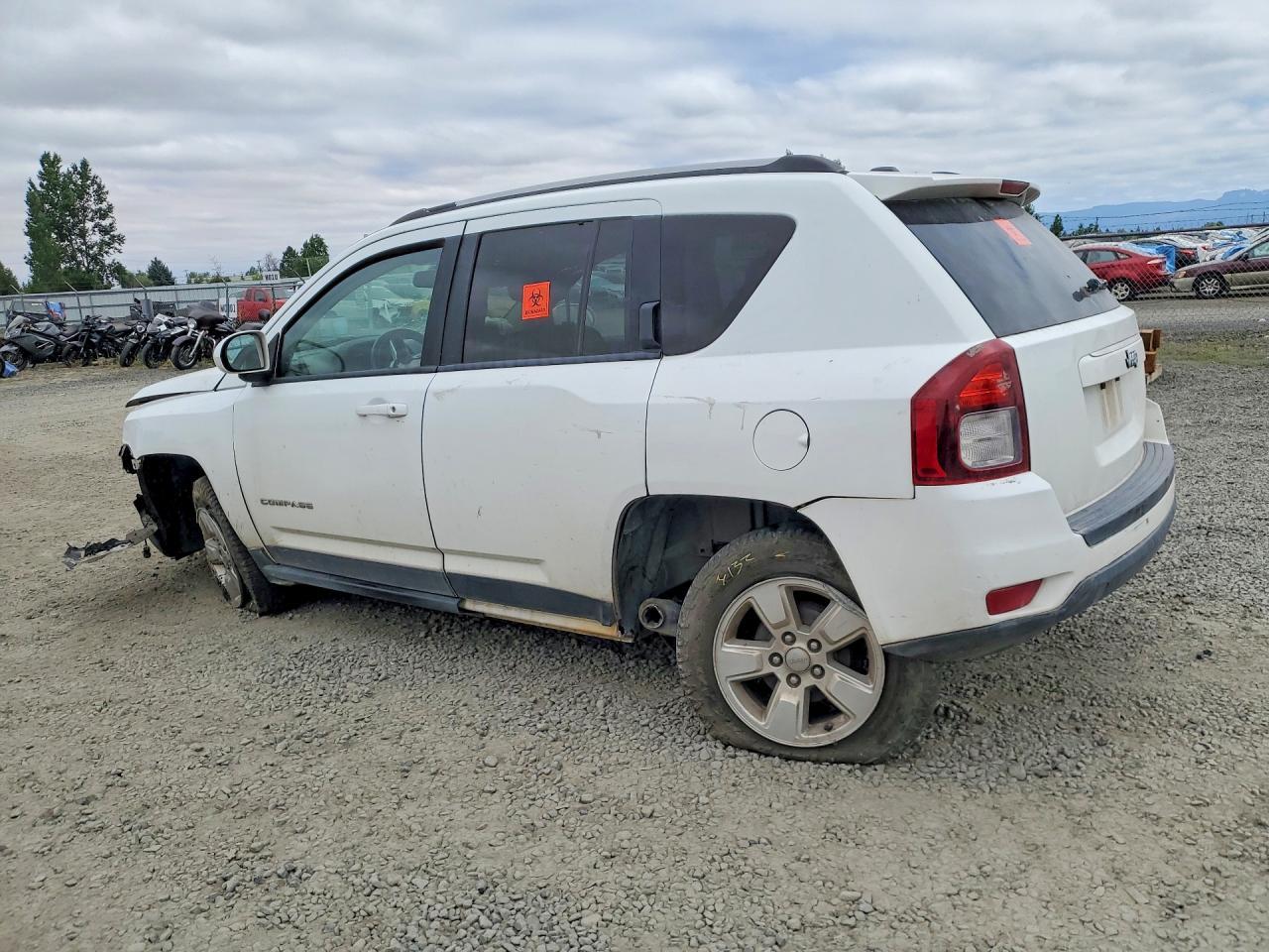 2017 Jeep Compass Latitude - Фото 2