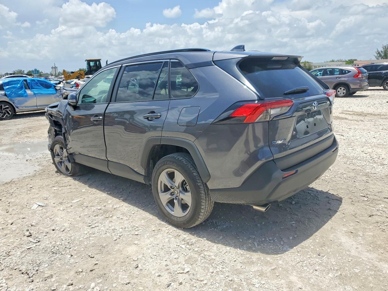 2025 Toyota Rav4 Xle - Фото 2