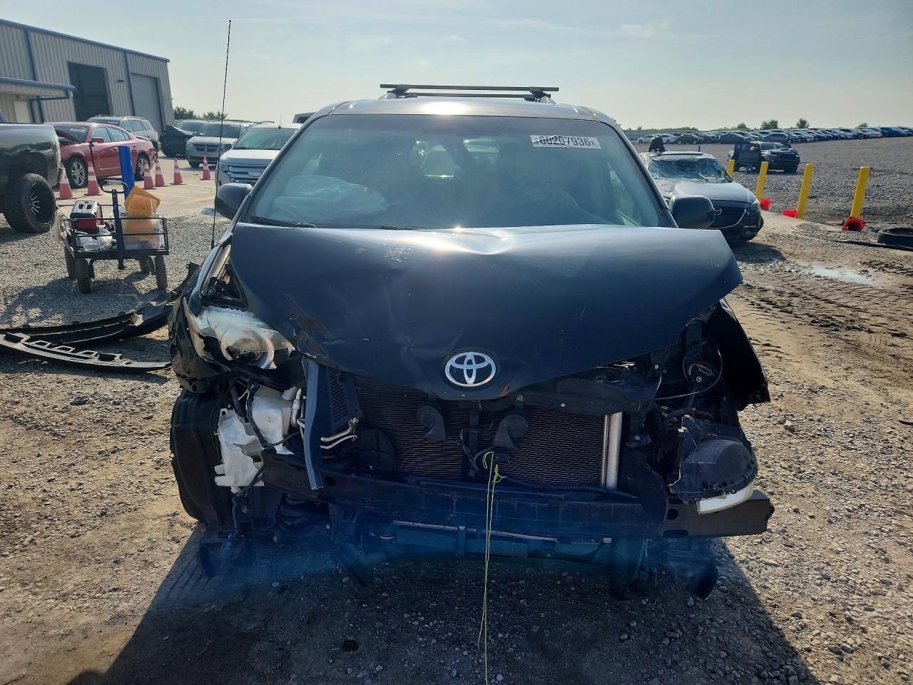 2014 Toyota Sienna Xle 8-Passenger - Фото 5