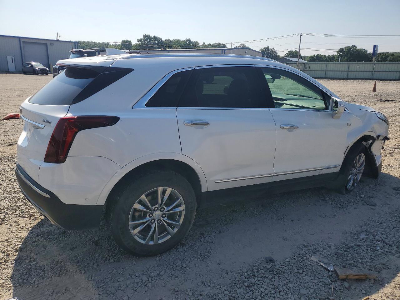 2020 Cadillac Xt5 Premium Luxury - Image 3