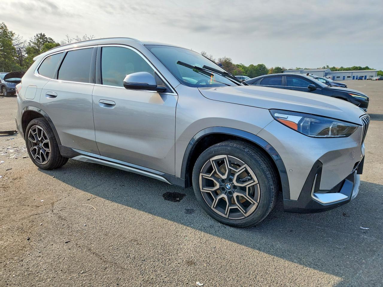 2025 BMW X1 xDrive28I - Фото 4