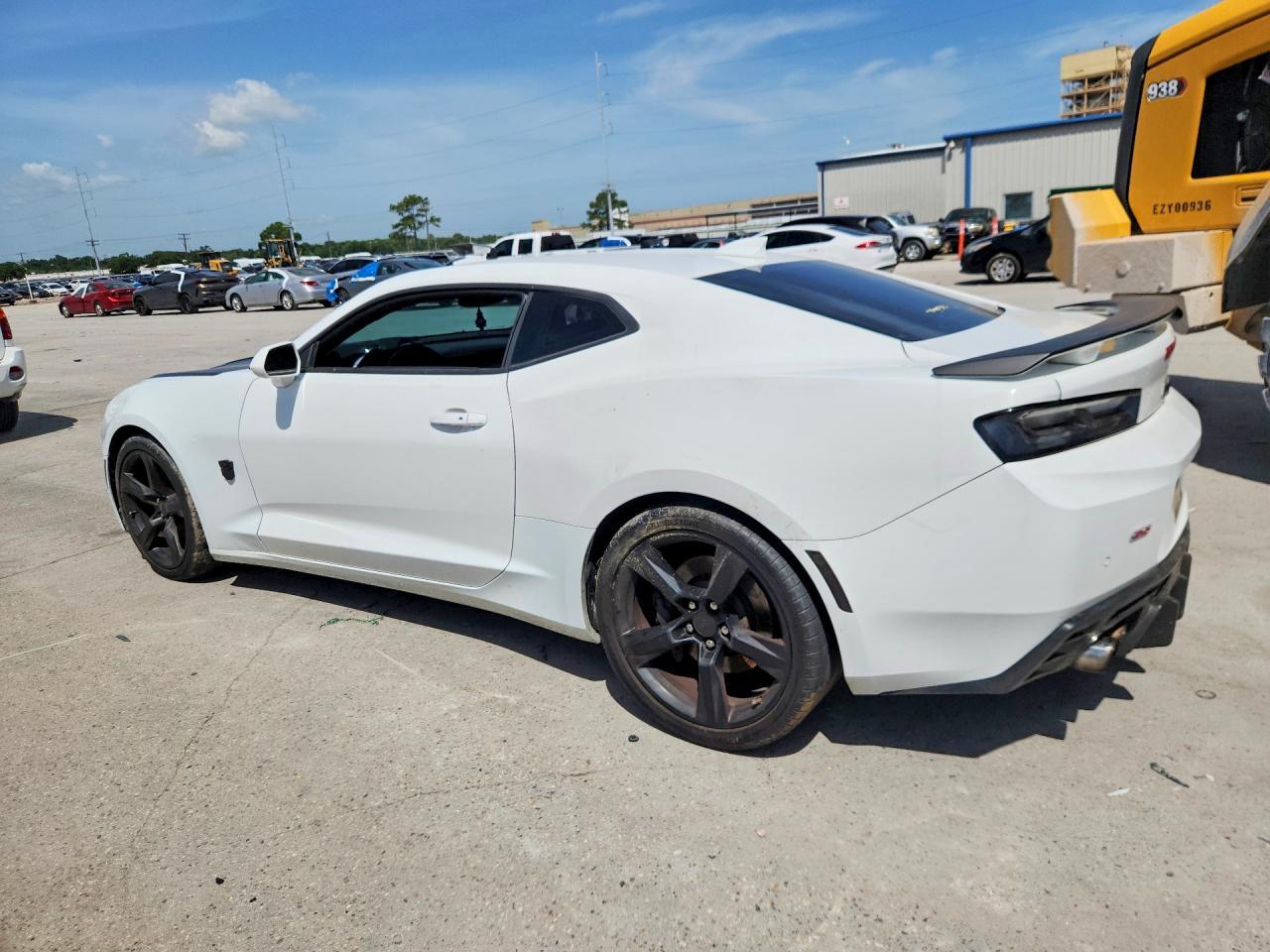 2017 Chevrolet Camaro Ss - Image 2