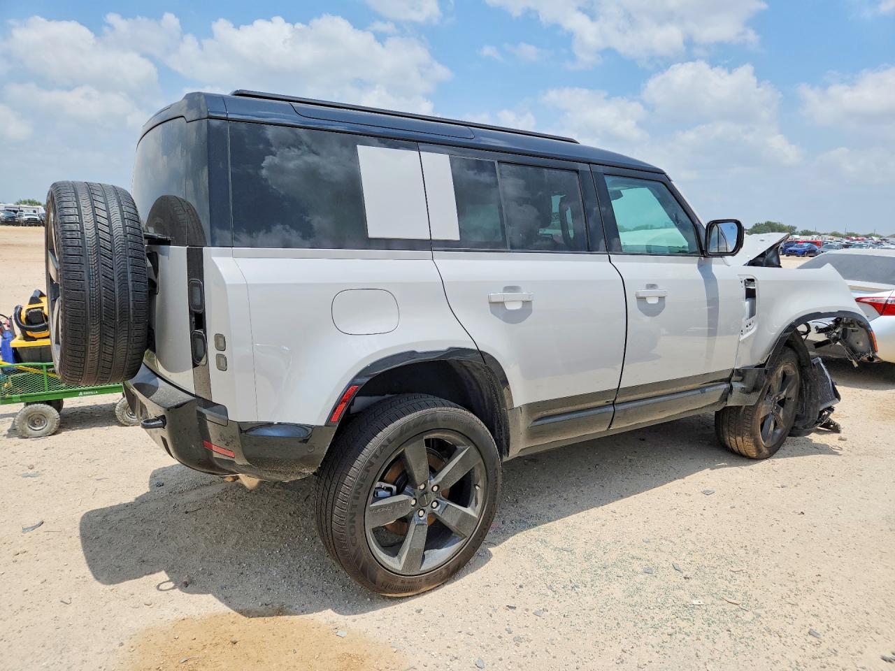 2026 Land Rover Defender 110 X-Dynamic Se - Фото 3