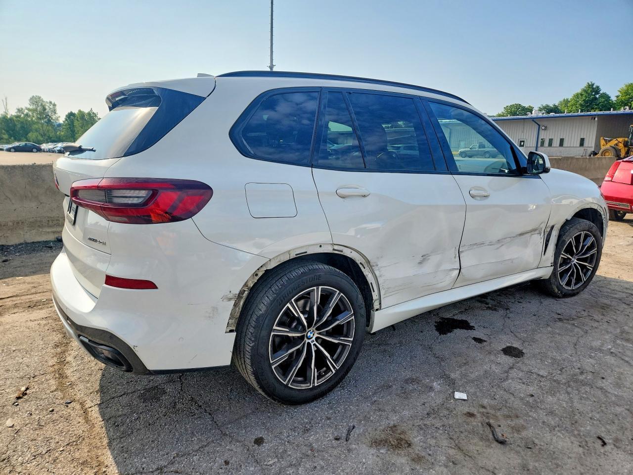 2021 BMW X5 xDrive40I - Фото 3