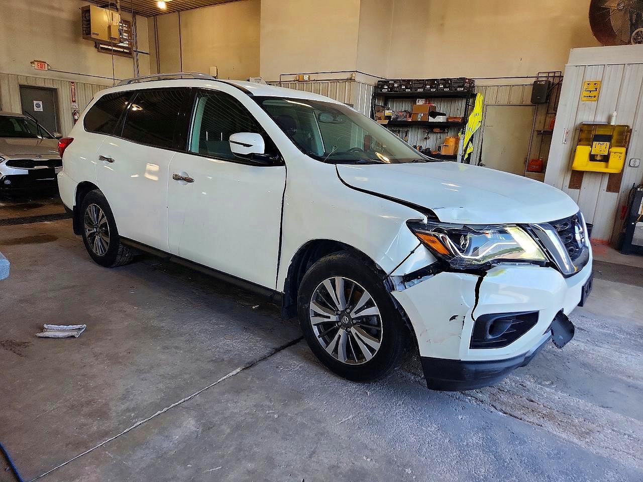 2020 Nissan Pathfinder Sv - Фото 4