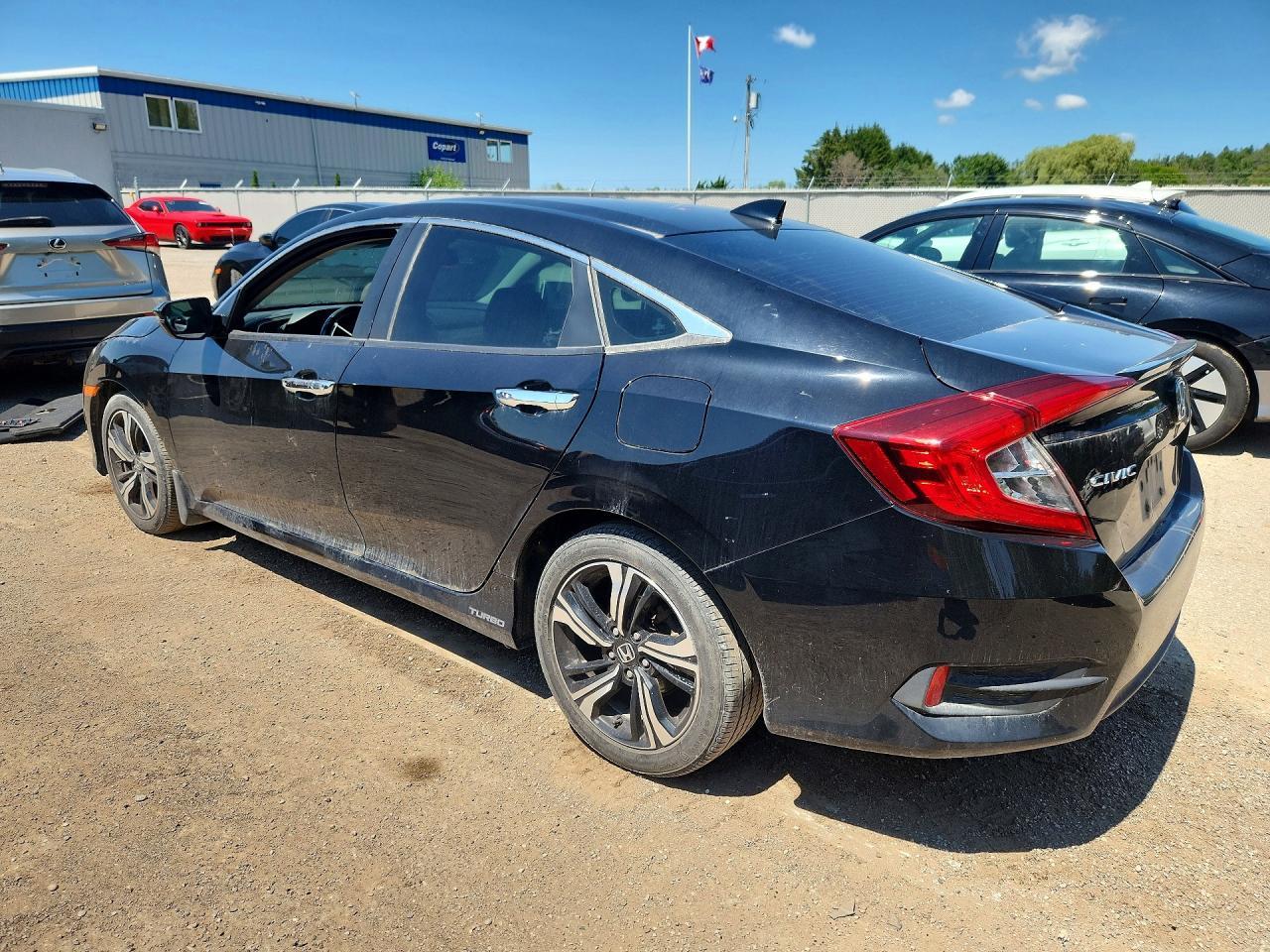 2016 Honda Civic Touring - Фото 2