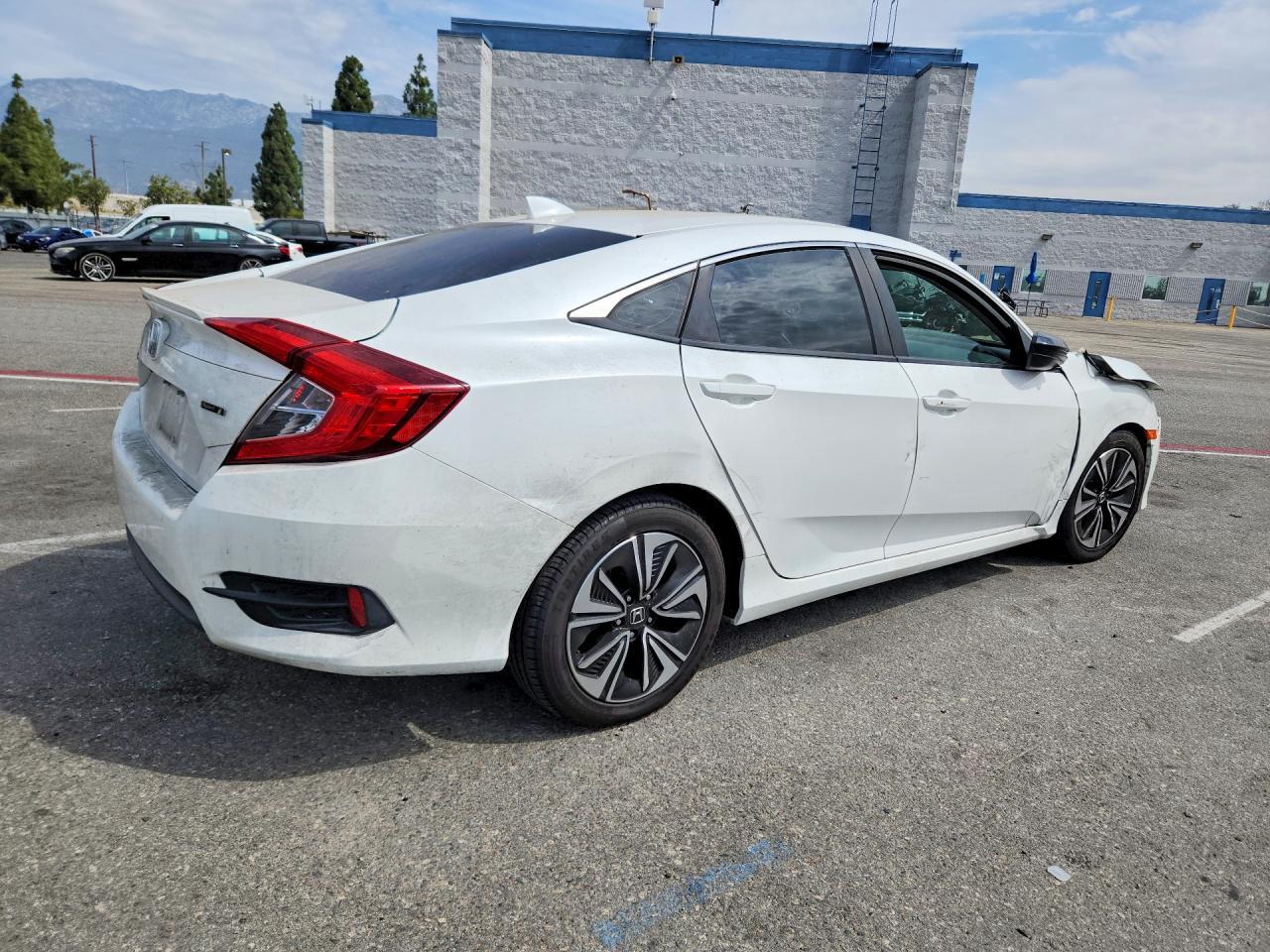 2017 Honda Civic Ex - Фото 3