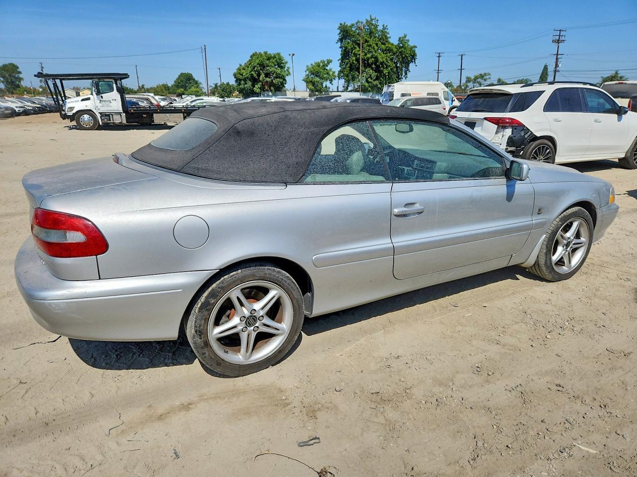 2000 Volvo C70 Turbo - Image 3