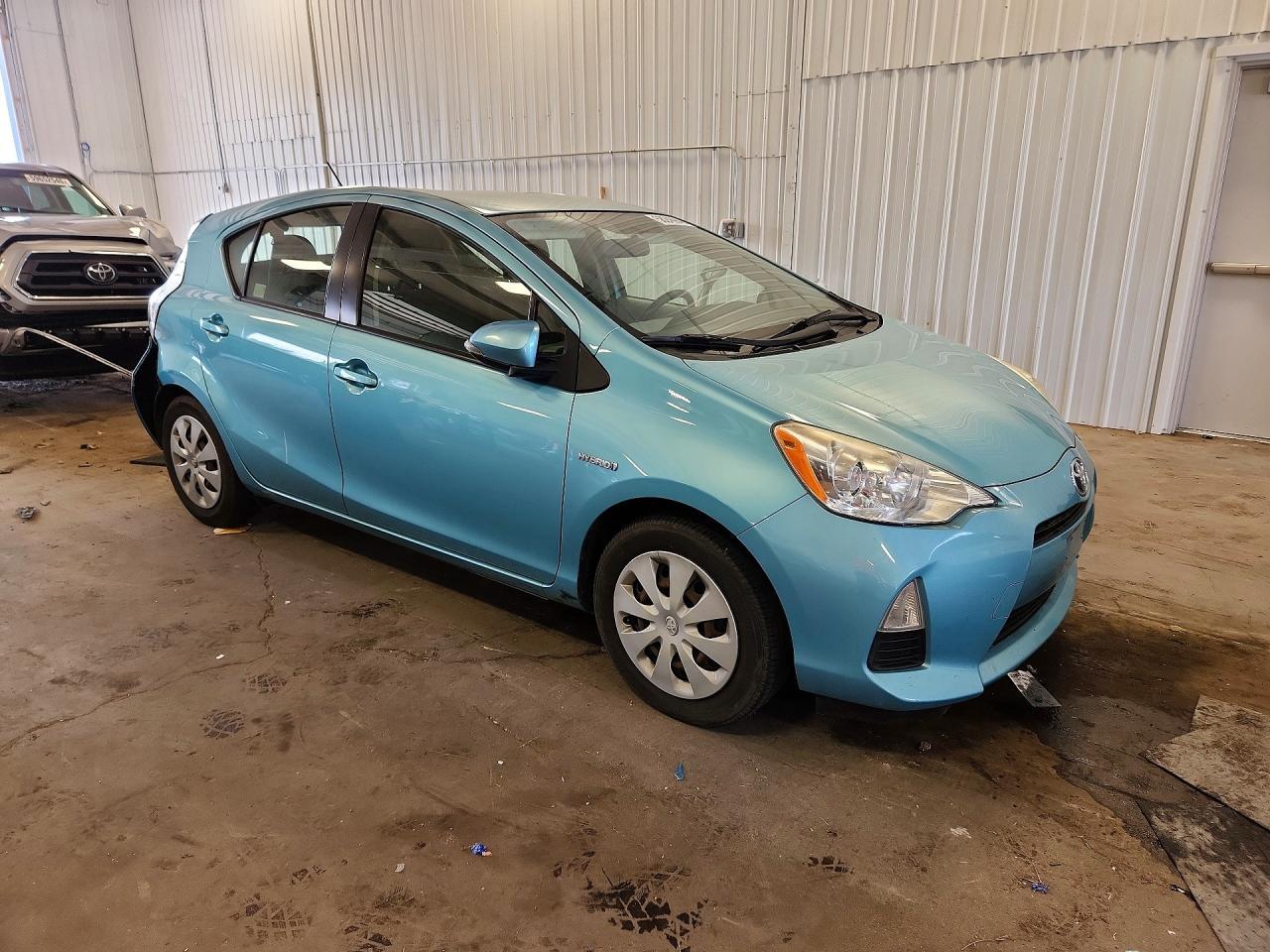 2012 Toyota Prius C Three - Image 4