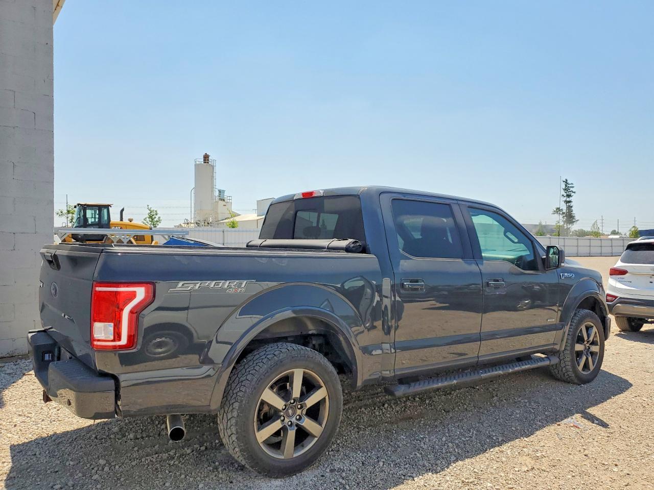 2016 Ford F150 Supercrew - Фото 3