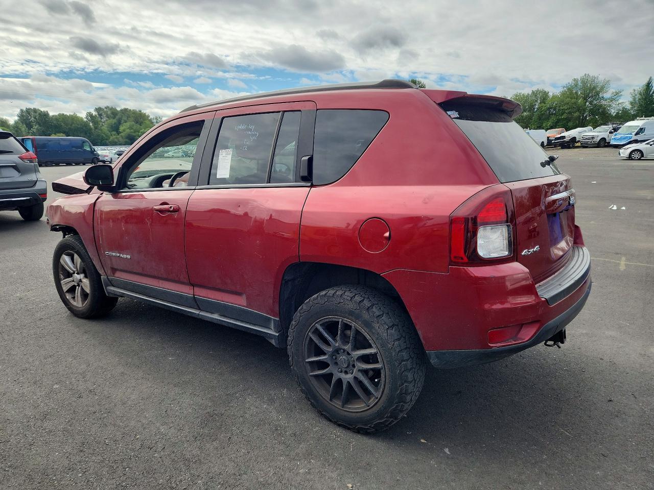 2017 Jeep Compass Latitude - Фото 2