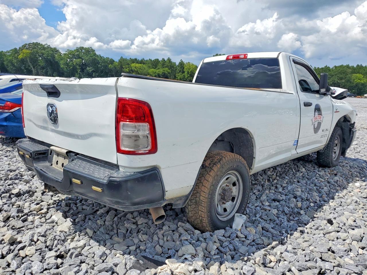 2021 Ram 2500 Tradesman - Фото 3