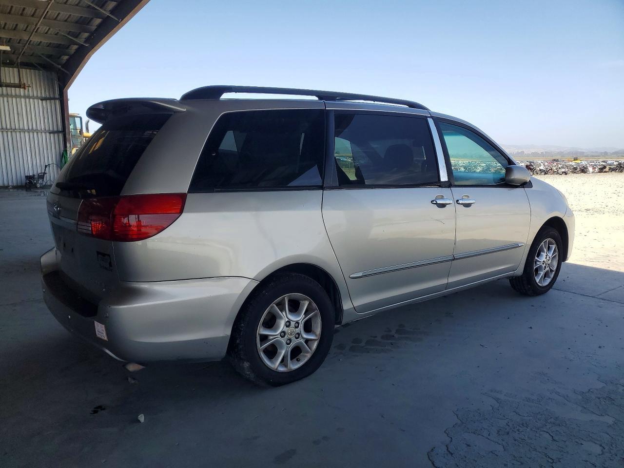 2005 Toyota Sienna Xle Limited 7 Passenger - Фото 3
