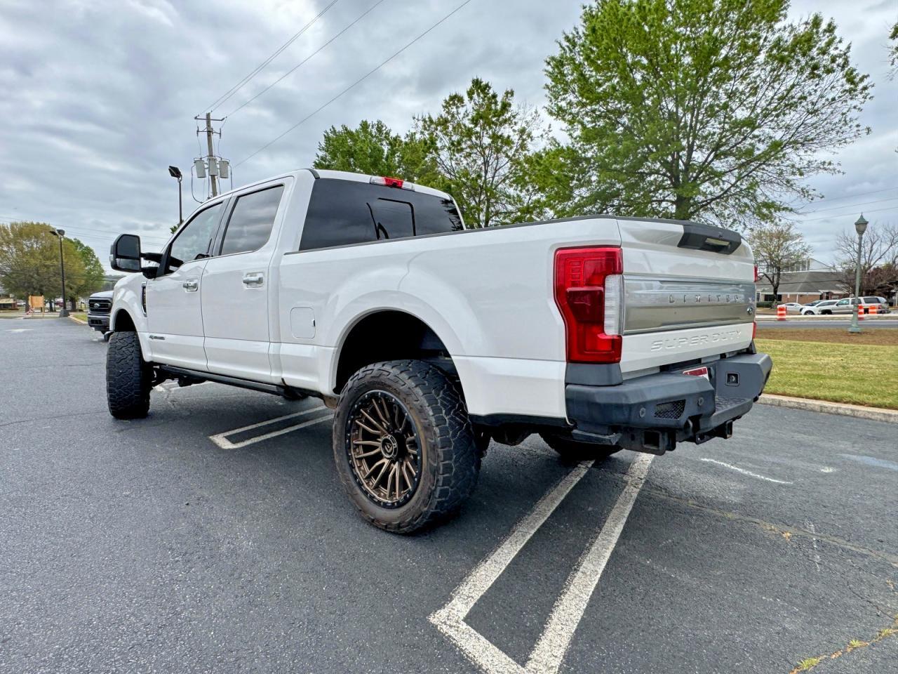 2019 Ford F250 Super Duty - Фото 3