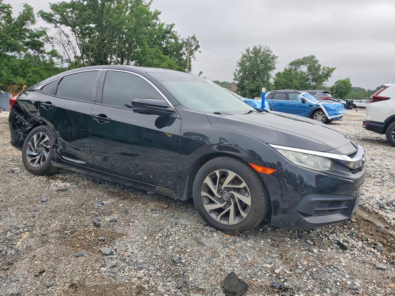 2018 Honda Civic Ex - Image 4