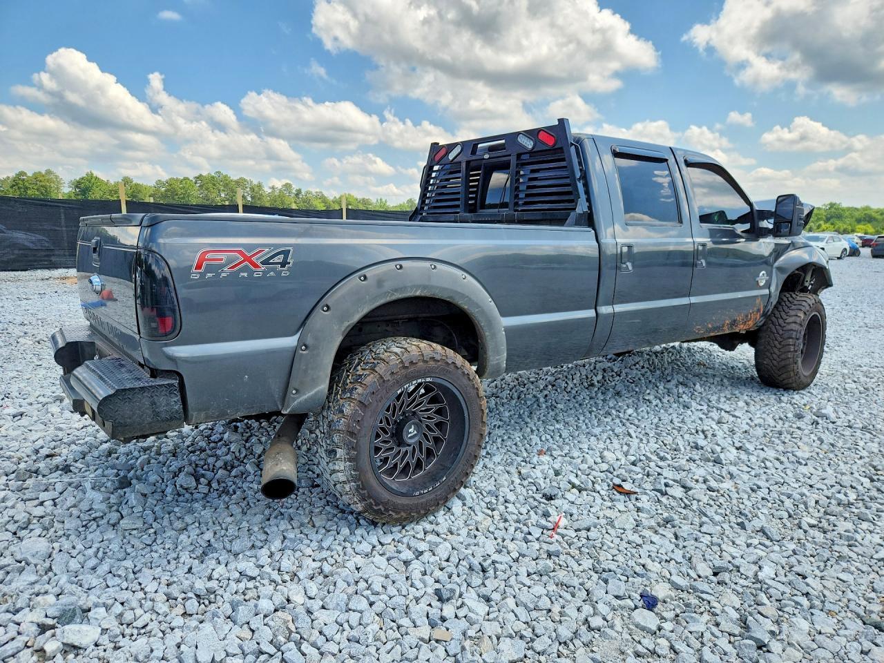 2016 Ford F350 Super Duty - Image 3