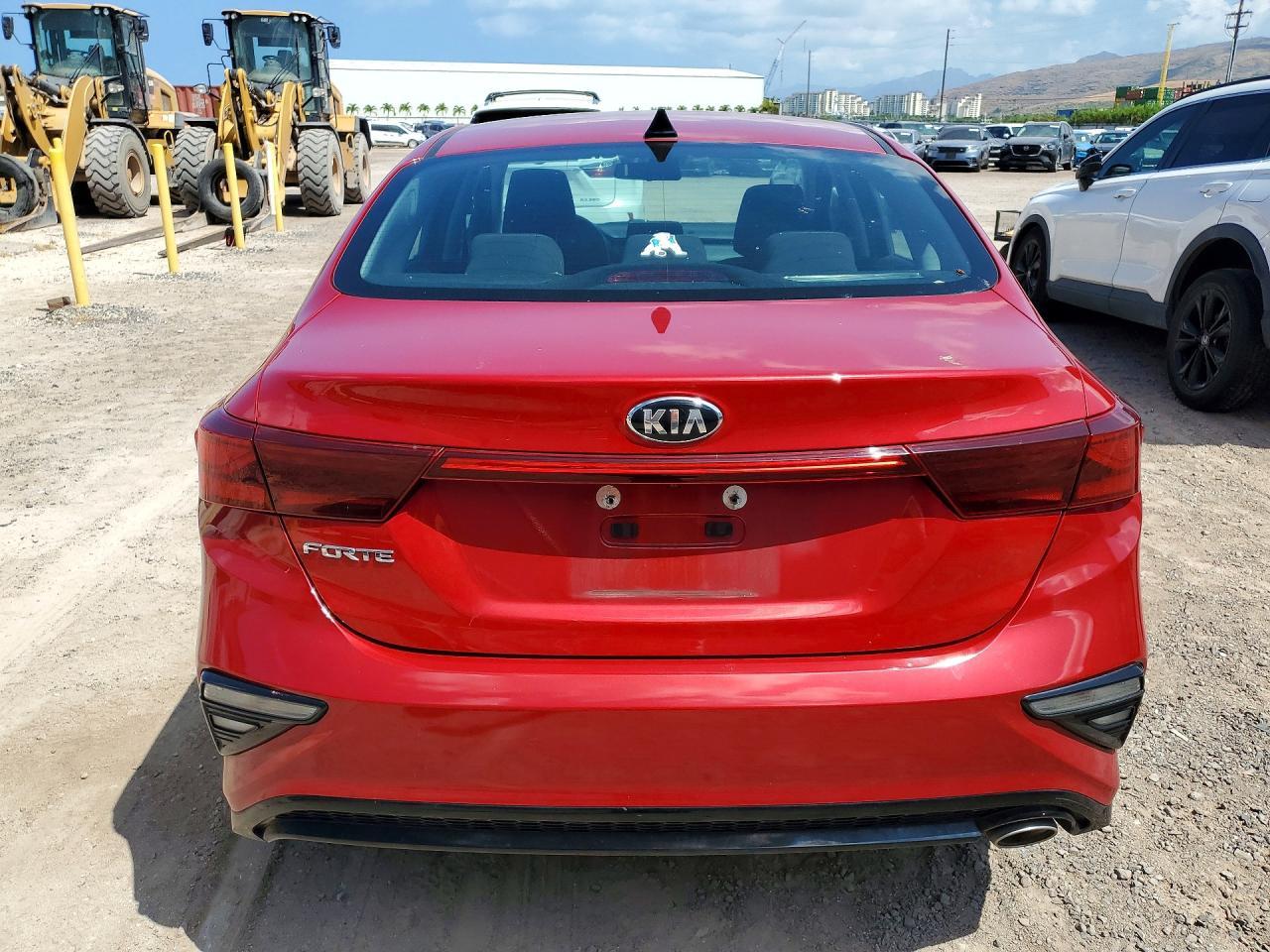 2021 Kia Forte Lxs - Image 6