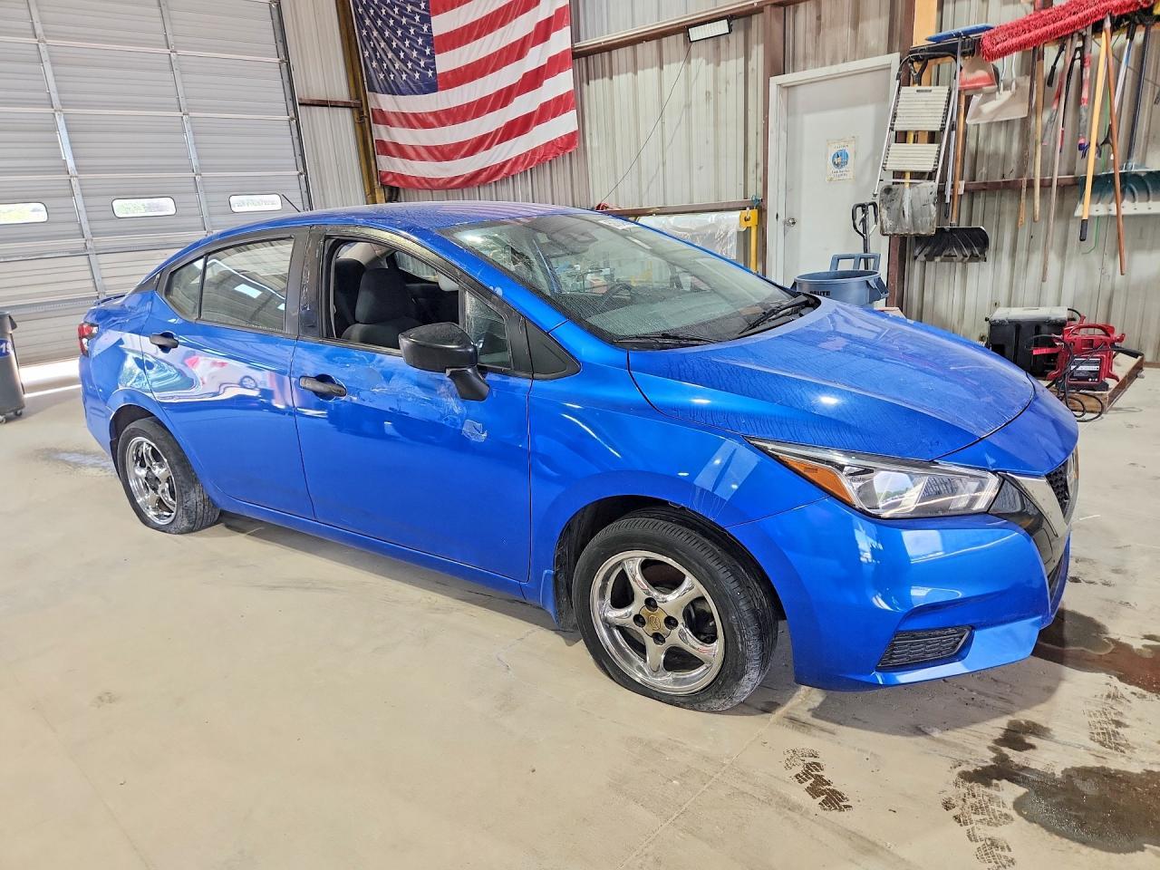 2022 Nissan Versa S - Image 4
