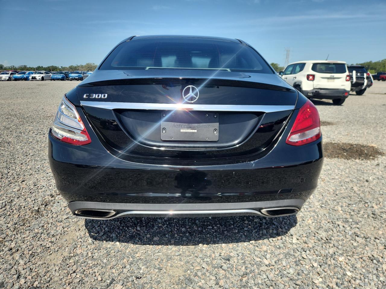 2016 Mercedes-Benz C 300 - Image 6