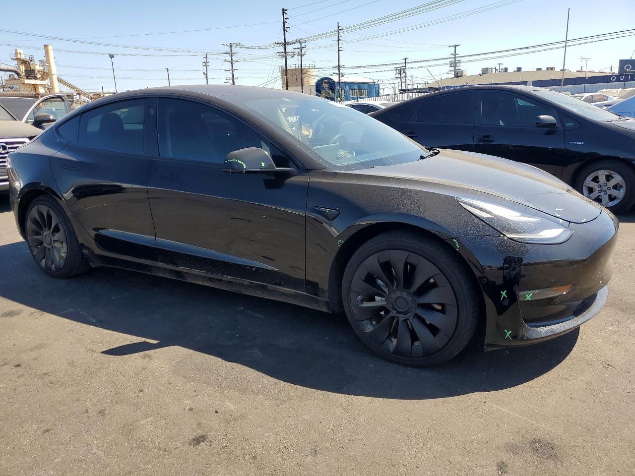 2022 Tesla Model 3 - Image 4