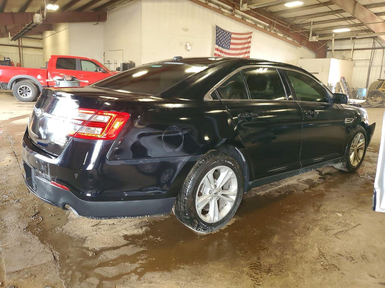 2017 Ford Taurus Sel - Фото 3