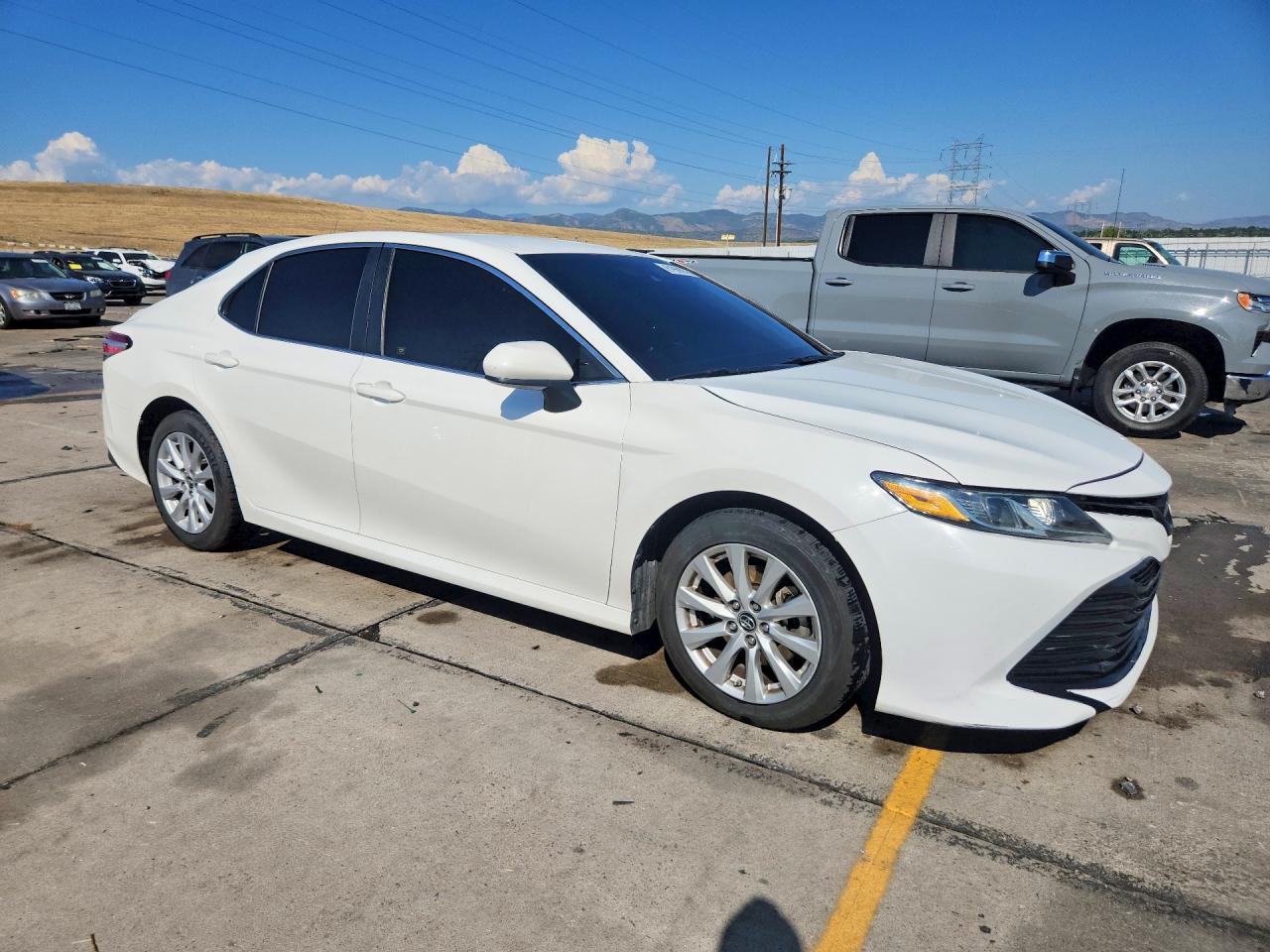 2018 Toyota Camry Le - Image 4