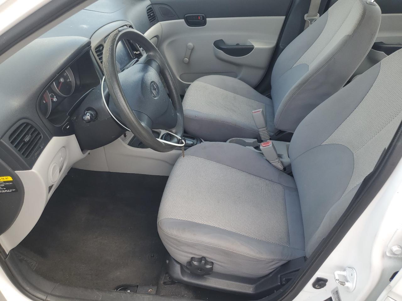 2010 Hyundai Accent Gls - Фото 7