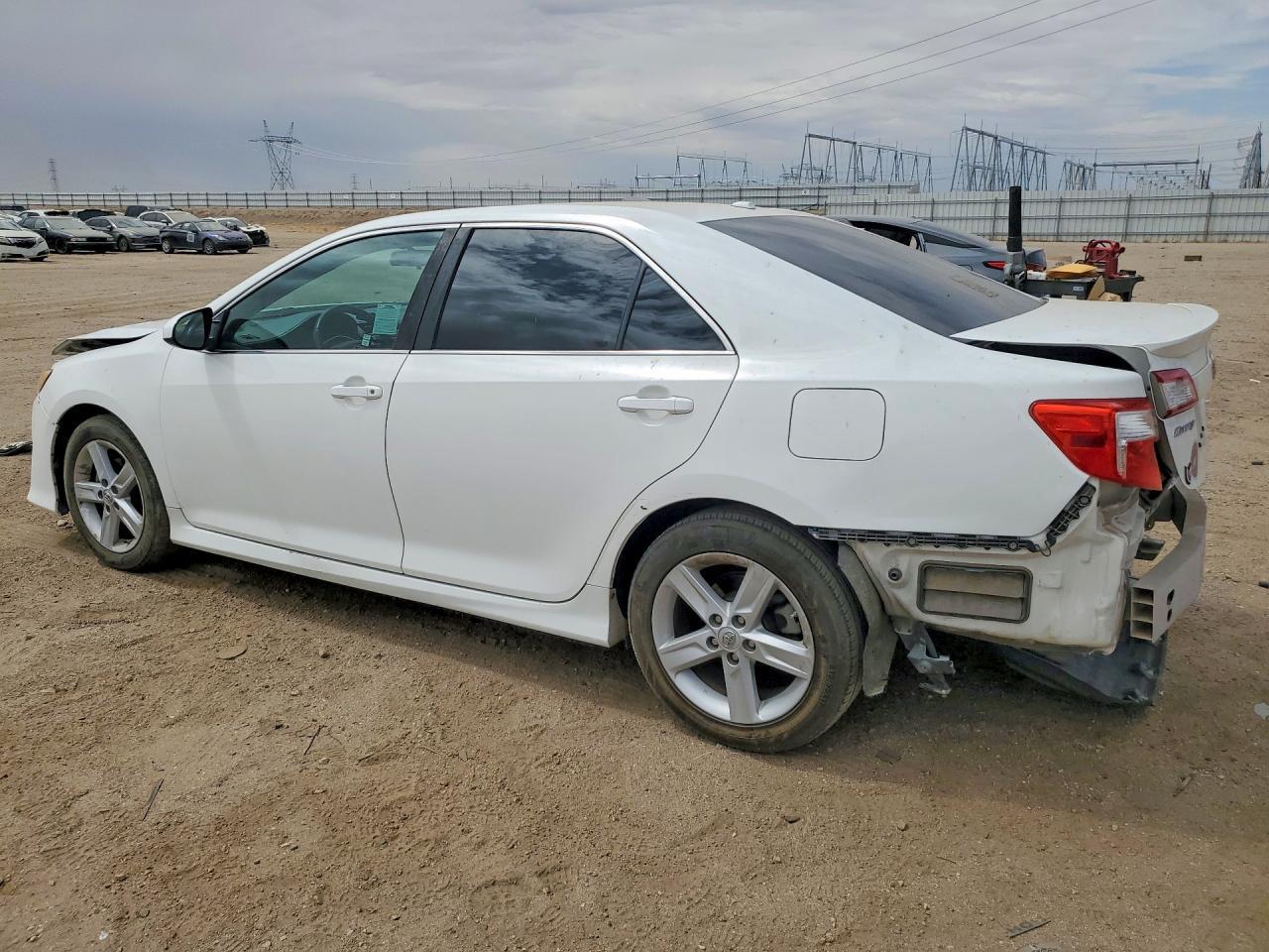 2013 Toyota Camry Se - Фото 2