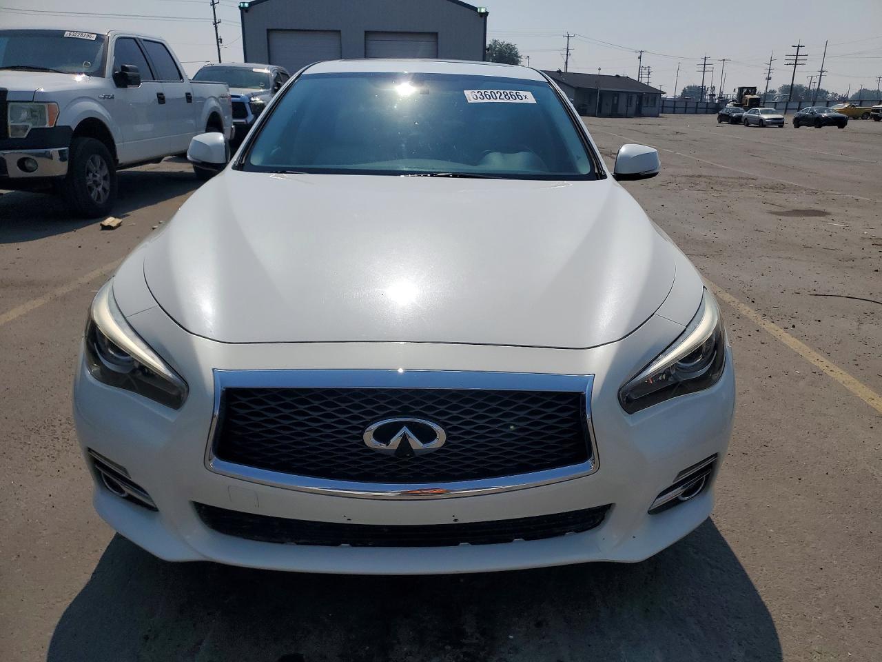 2017 Infiniti Q50 3.0T Premium - Image 5