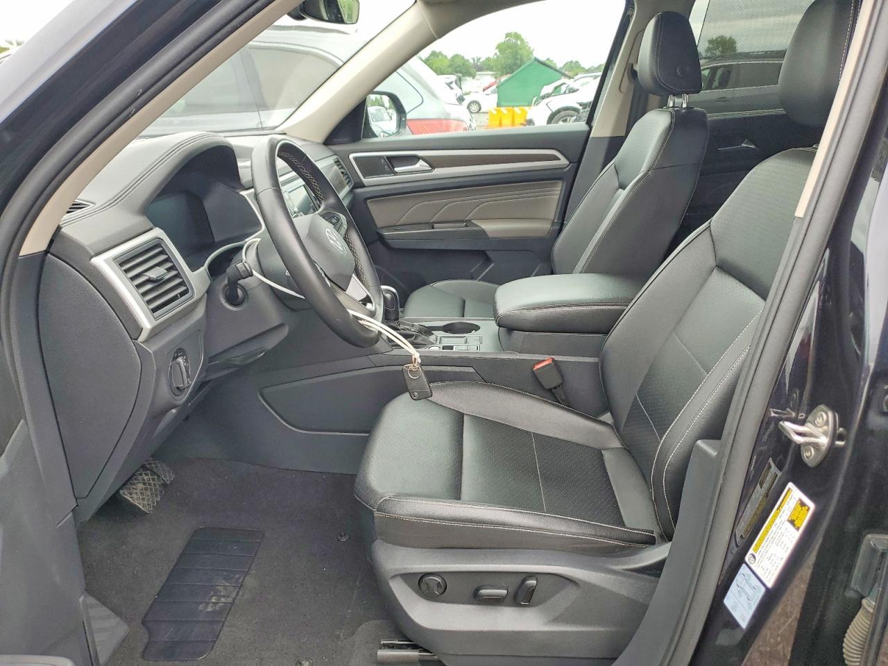 2022 Volkswagen Atlas Se - Фото 7