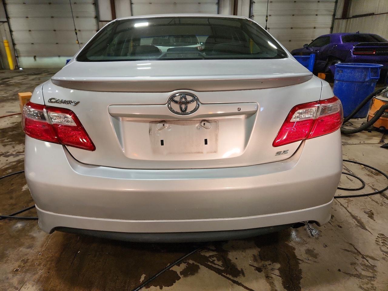 2009 Toyota Camry Se - Фото 6