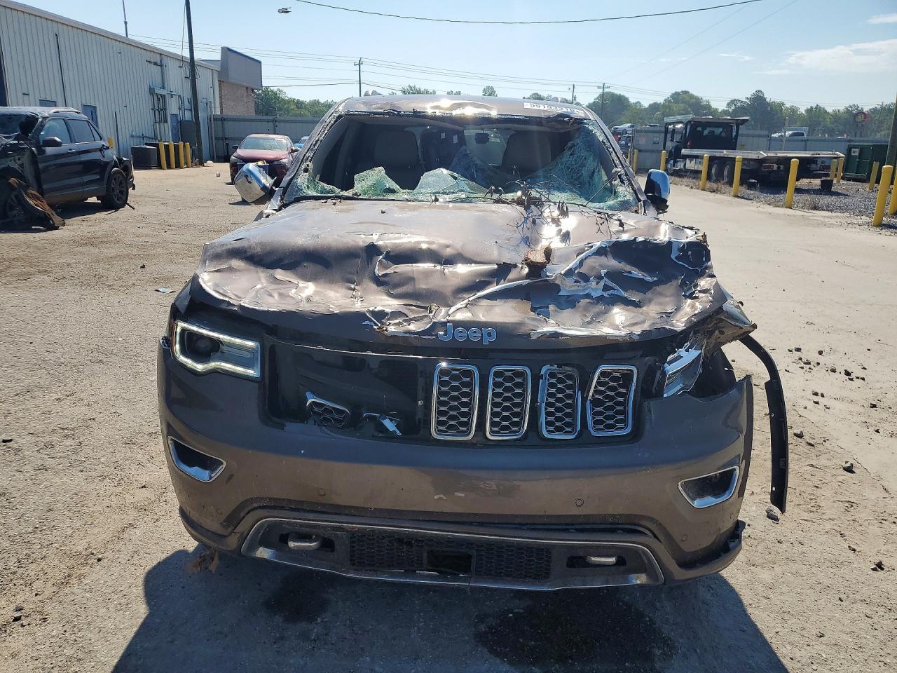 2021 Jeep Grand Cherokee Overland - Фото 5