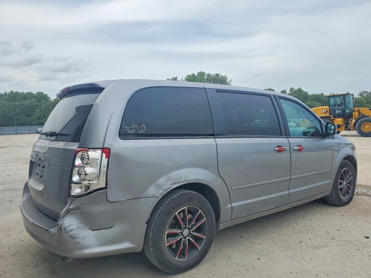 2016 Dodge Grand Caravan Sxt - Image 3