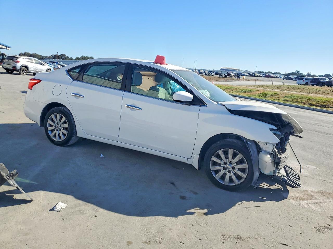2017 Nissan Sentra S - Фото 4