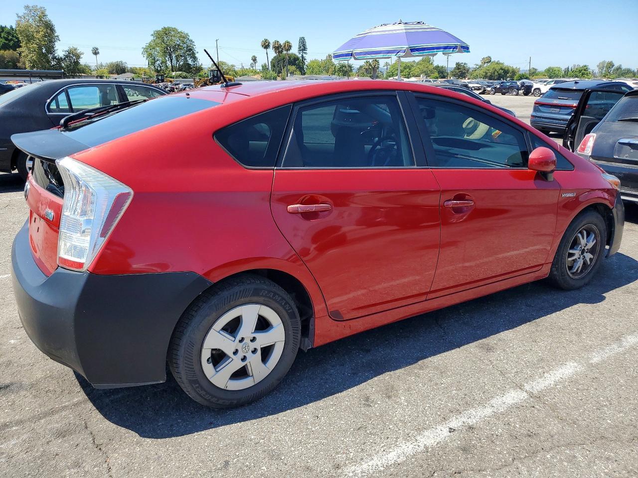 2010 Toyota Prius Iv - Фото 3