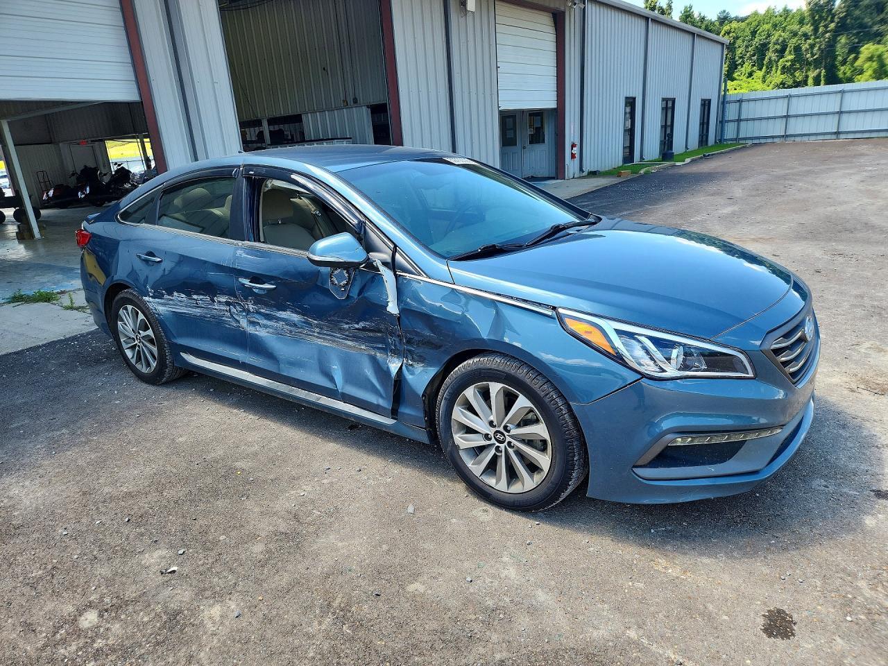 2017 Hyundai Sonata Sport - Image 4