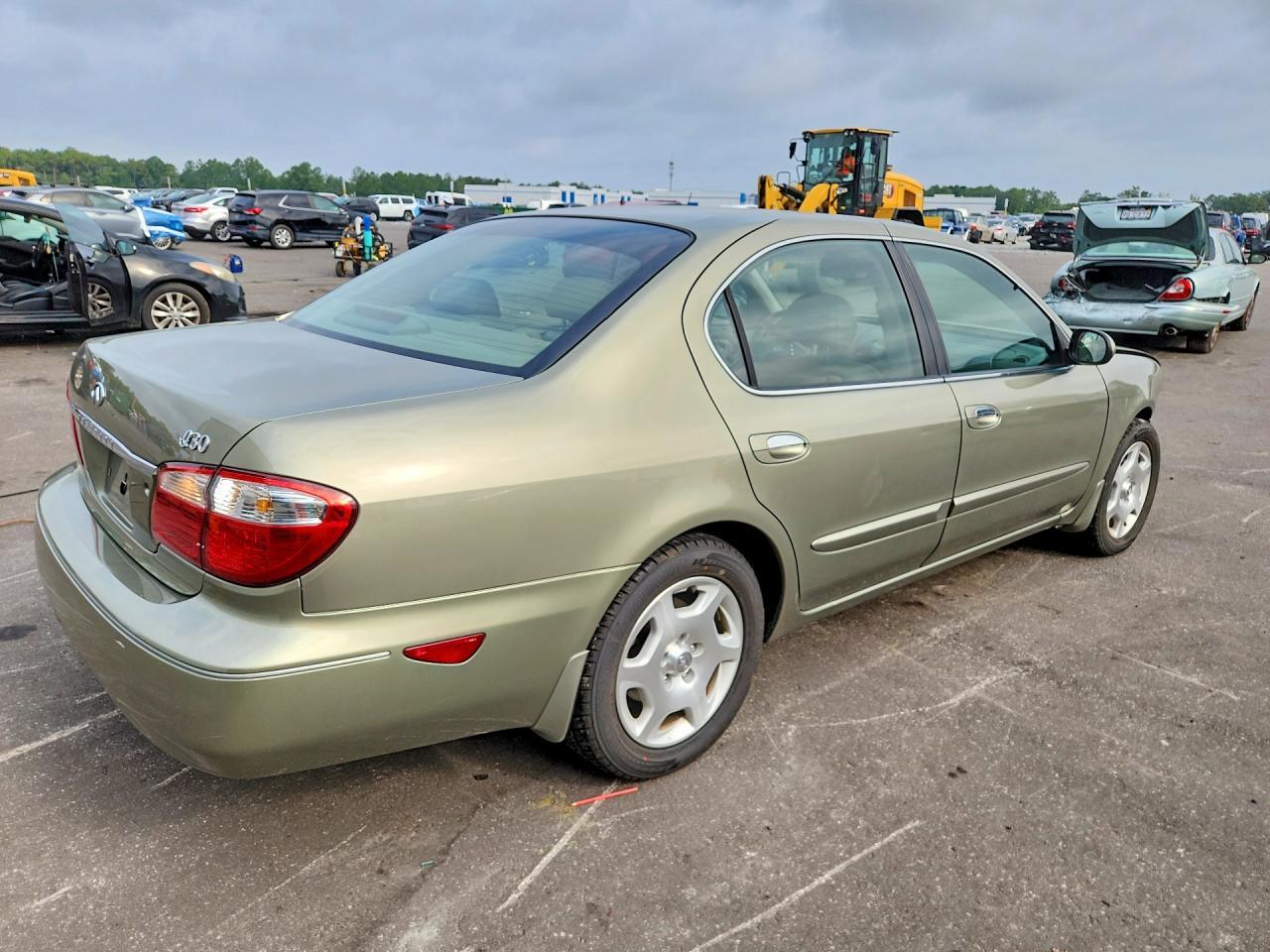 2001 Infiniti I30 Base - Image 3