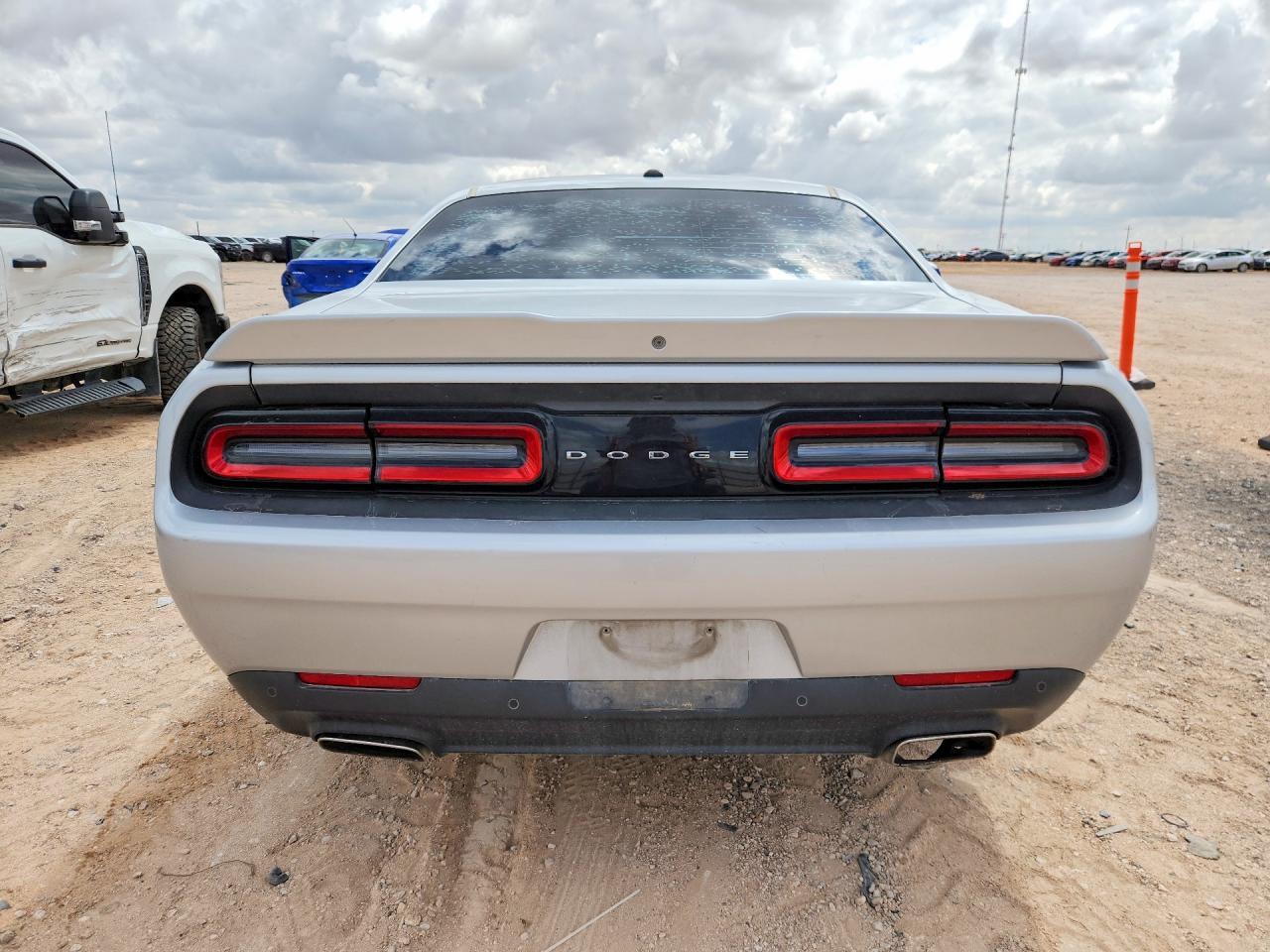 2019 Dodge Challenger Sxt - Image 6