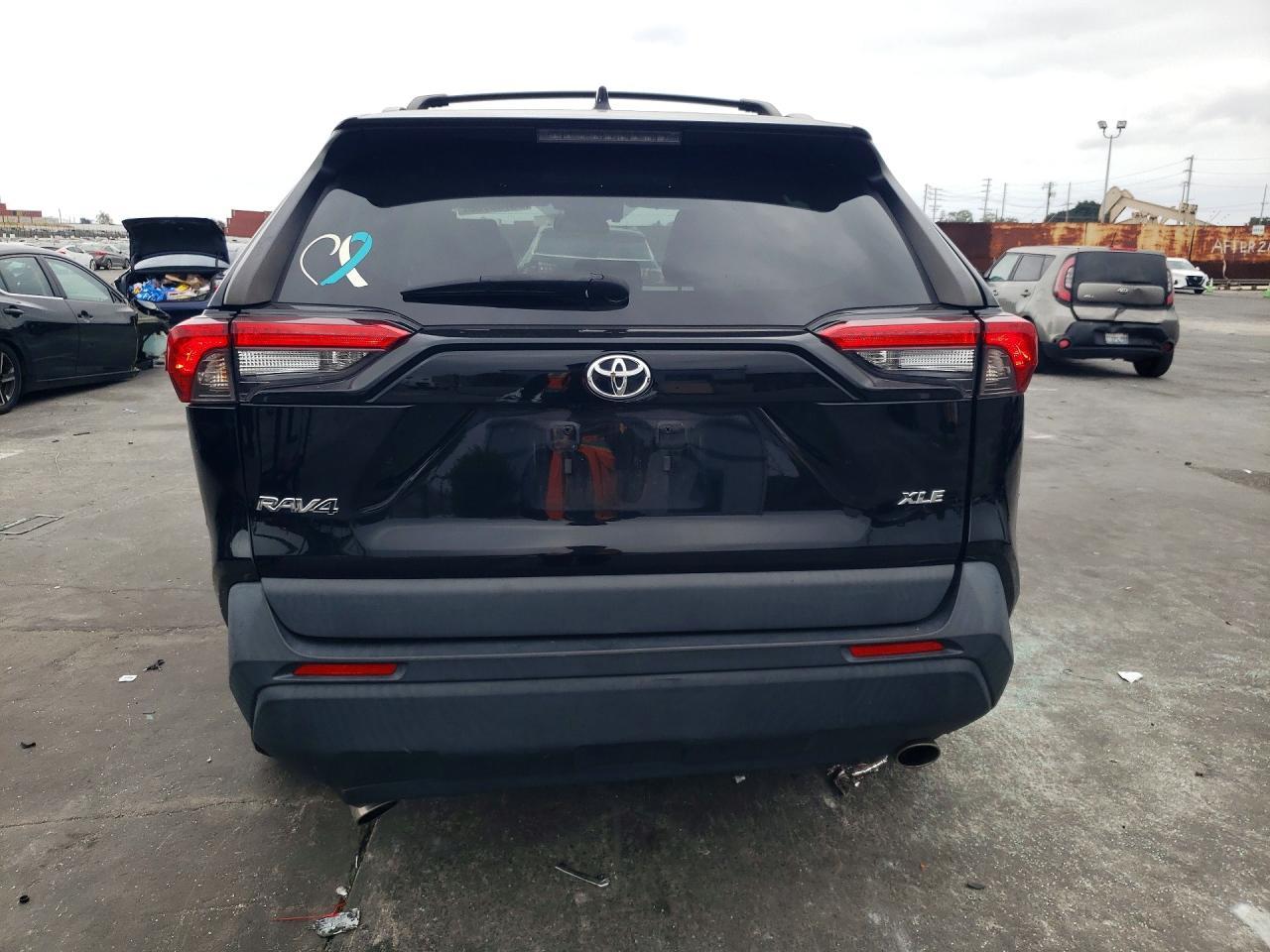 2022 Toyota Rav4 Xle - Фото 6