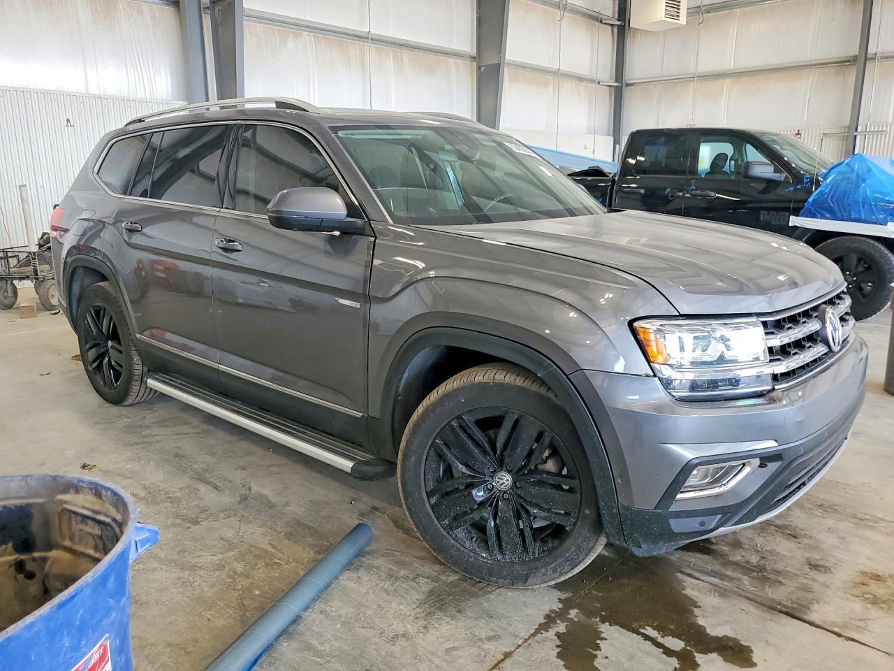 2019 Volkswagen Atlas Sel Premium - Image 4